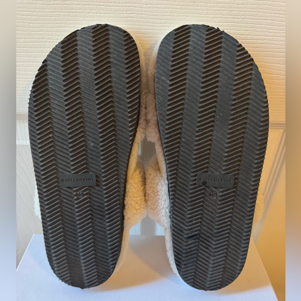 ISABEL MARANT Frikon Shearling Sandals - Picture 12 of 15